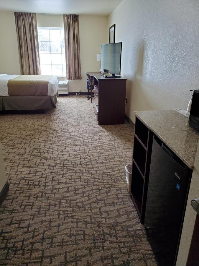 Cobblestone Inn & Suites - Barron Bagian luar foto