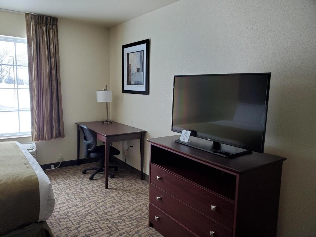 Cobblestone Inn & Suites - Barron Bagian luar foto