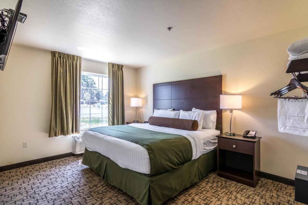 Cobblestone Inn & Suites - Barron Bagian luar foto