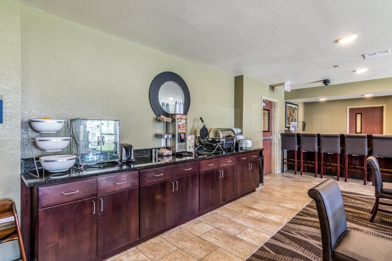 Cobblestone Inn & Suites - Barron Bagian luar foto