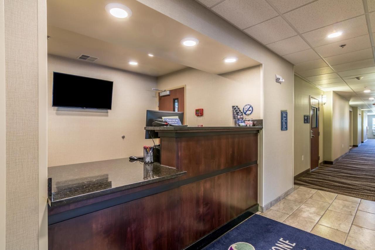 Cobblestone Inn & Suites - Barron Bagian luar foto