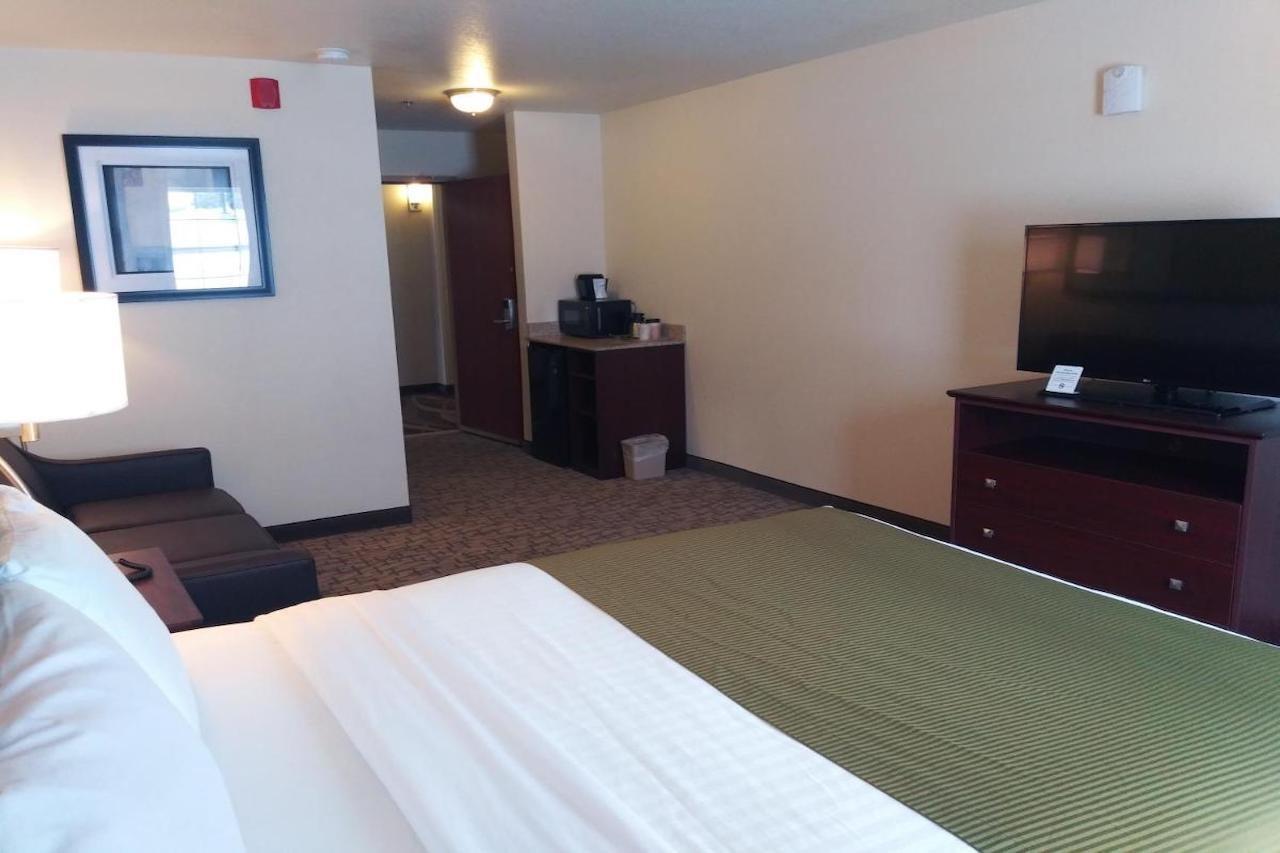 Cobblestone Inn & Suites - Barron Bagian luar foto